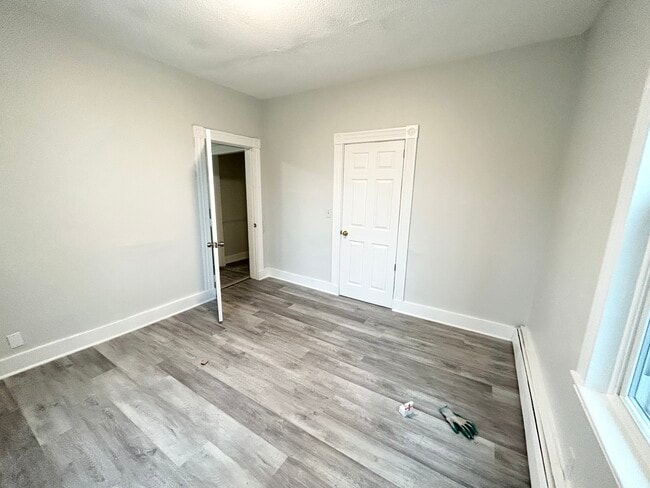 8 Oakland St, Unit 1F in Boston, MA - Foto de edificio - Building Photo