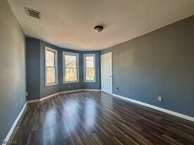 792 S 15th St in Newark, NJ - Building Photo