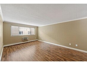 3120 Hennepin Ave in Minneapolis, MN - Building Photo - Building Photo