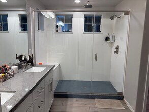 31530 N 24th Dr in Phoenix, AZ - Foto de edificio - Building Photo