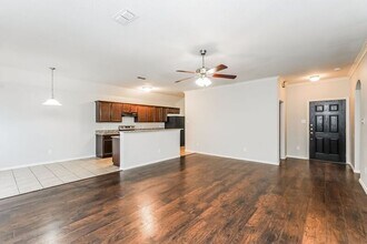 3113 Royal Crest Dr in Fort Worth, TX - Building Photo - Building Photo