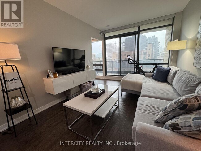 property at 438-438 King St W