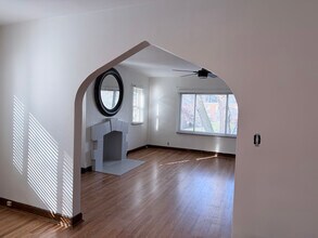 1522 Northwest Blvd, Unit C in Columbus, OH - Foto de edificio - Building Photo