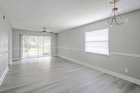 The Sunbay Apartments in Holiday, FL - Foto de edificio - Interior Photo