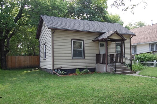 property at 1430 N 21st St