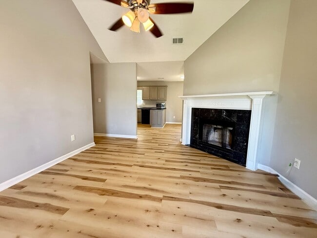 15 Cannon Ct in Cartersville, GA - Building Photo - Building Photo