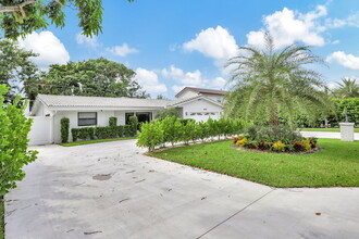 1035 NW 5th Ave in Boca Raton, FL - Building Photo - Building Photo