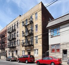 4201-4209 Palisade Ave in Union City, NJ - Building Photo - Building Photo