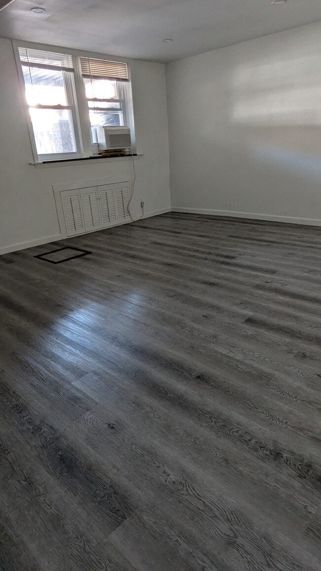 property at 1826 Stuart St