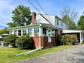 11 Julia Ave in New Paltz, NY - Building Photo - Building Photo