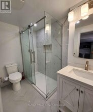 127 Gillett Dr in Ajax, ON - Building Photo - Building Photo