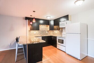 1243 N Gaylord St in Denver, CO - Building Photo - Building Photo