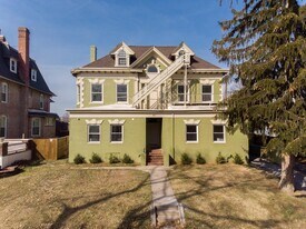 Potomac Place in Hagerstown, MD - Building Photo