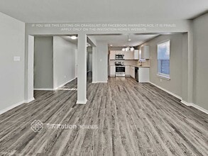 210 Creek Point Ln in Arlington, TX - Foto de edificio - Building Photo