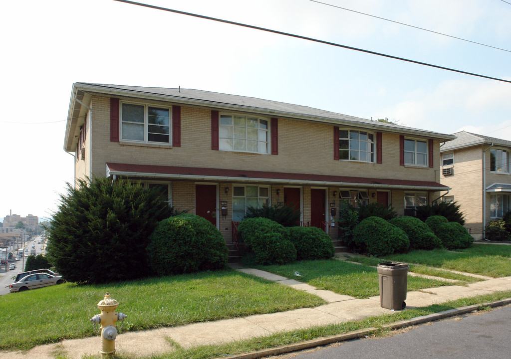 1702-1708 W Cedar St in Allentown, PA - Building Photo