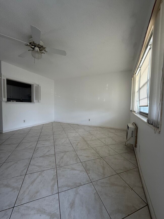 152 Berkshire G in West Palm Beach, FL - Building Photo - Building Photo