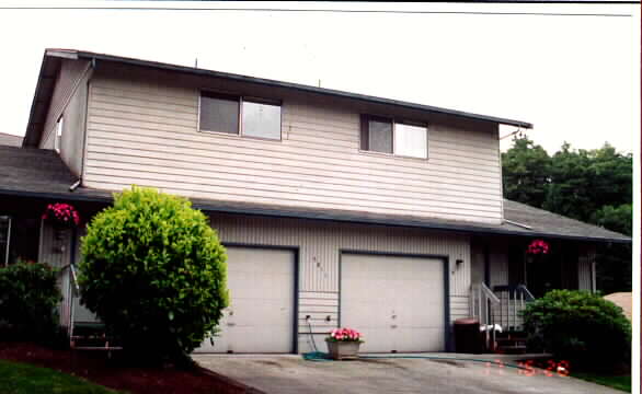 5811 Glenwood Ave in Everett, WA - Building Photo