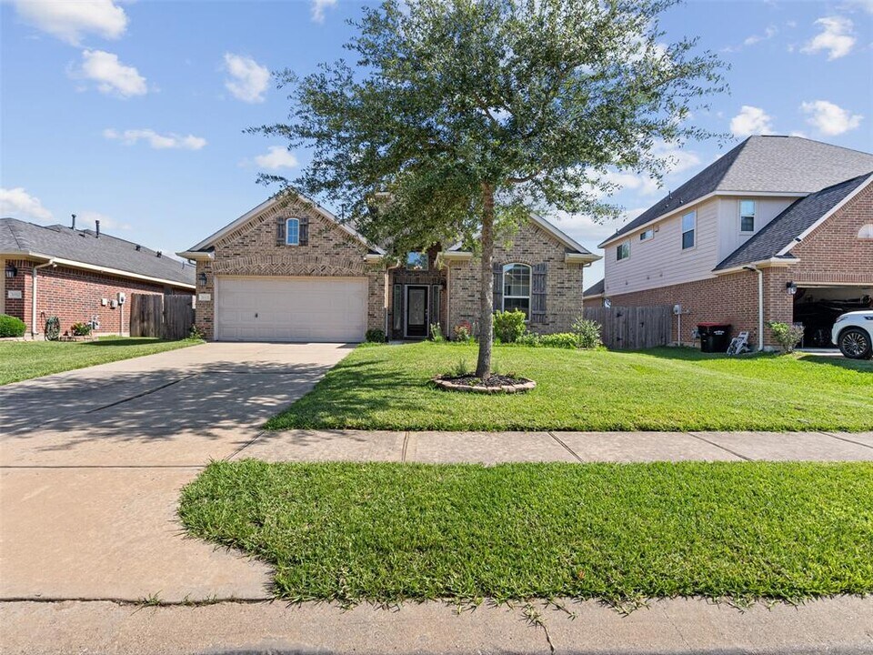 16906 Wedgeside Pk in Cypress, TX - Building Photo