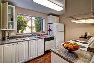 Pembrooke Apartment Homes