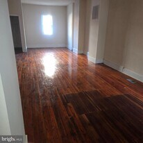 5252 Pulaski Ave in Philadelphia, PA - Building Photo