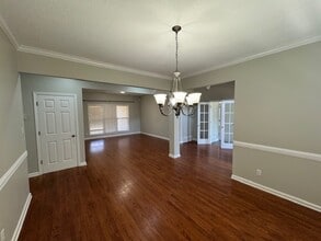 9037 Carriage Creek Rd in Arlington, TN - Foto de edificio - Building Photo