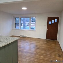 8011 Kenmore Dr in Mechanicsville, VA - Building Photo - Building Photo