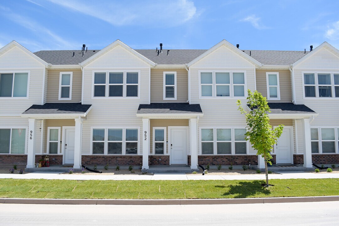 920 W 1st S in Tremonton, UT - Building Photo