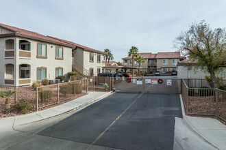 Mission Hills Condominiums in Henderson, NV - Building Photo - Building Photo