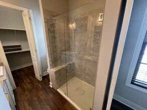 1007 Camellia Blvd in Lafayette, LA - Building Photo - Building Photo