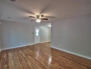 2107 High Rd in Tallahassee, FL - Building Photo - Building Photo