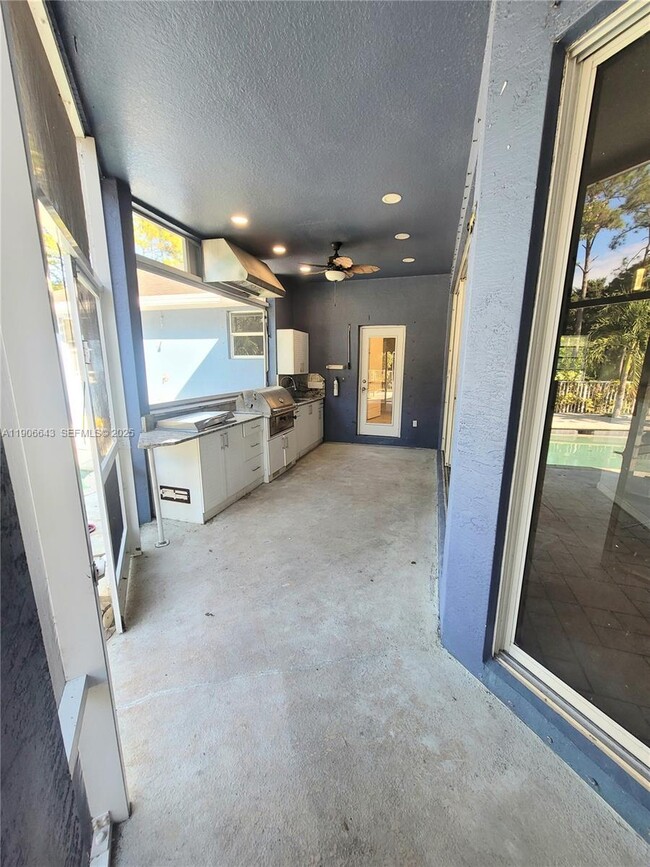 property at 15095 67th Ct N