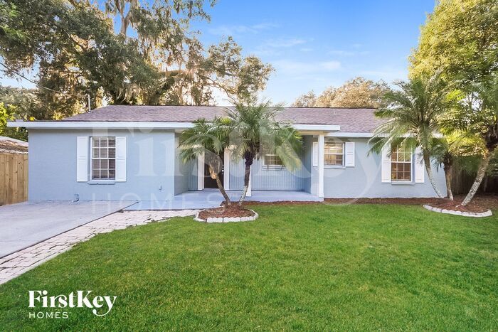 5322 Plum Ave in Seffner, FL - Foto de edificio