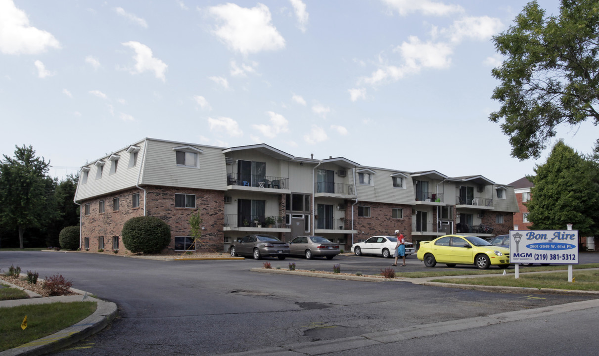 Bon Aire Apartments in Merrillville, IN - Foto de edificio