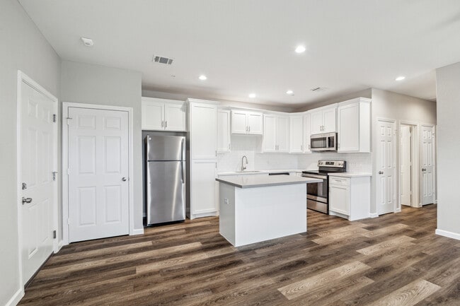 Eagle's Nest Apartments