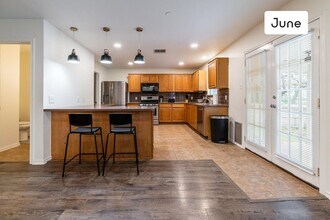 5714 Fitchwood Ln in Austin, TX - Foto de edificio - Building Photo
