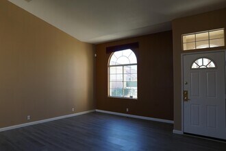 27742 Valencia St in Cathedral City, CA - Building Photo - Building Photo