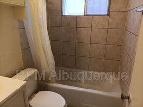 336 Pennsylvania St NE in Albuquerque, NM - Building Photo - Building Photo