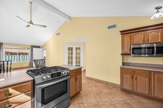 305 Uala Pl in Kihei, HI - Foto de edificio - Building Photo