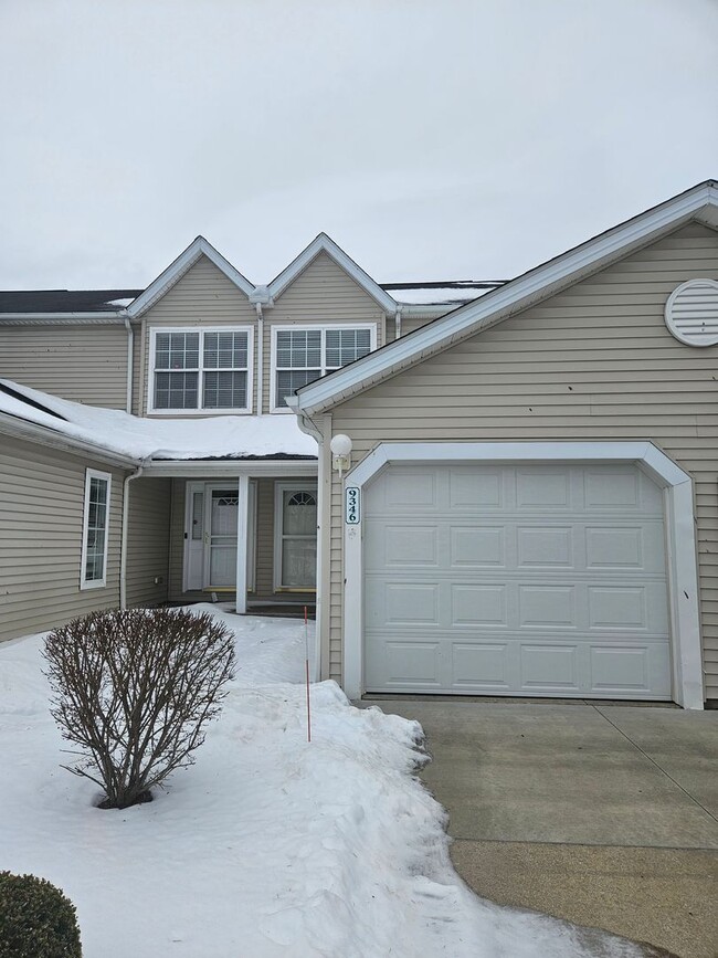 property at 9346 Hickory Ridge Dr