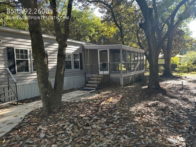 property at 832 Cross St