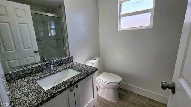 property at 2909 SW Santa Barbara Pl