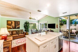 23 Windsor Ln in Palm Beach Gardens, FL - Building Photo - Building Photo