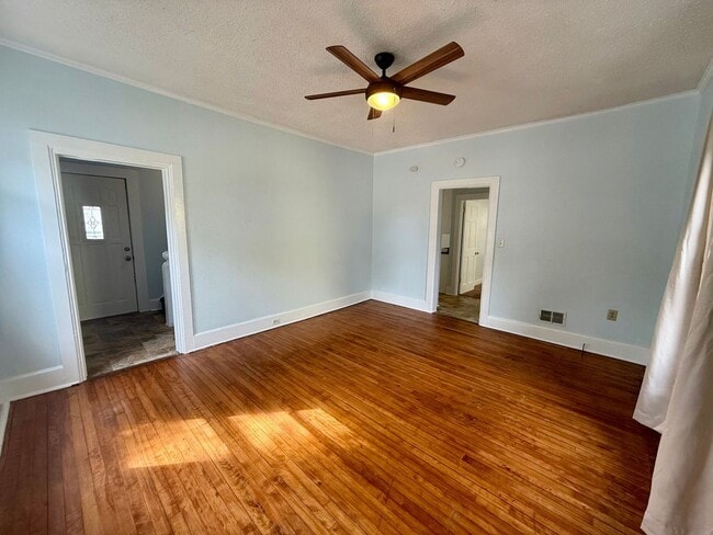 property at 1316 N 5th St