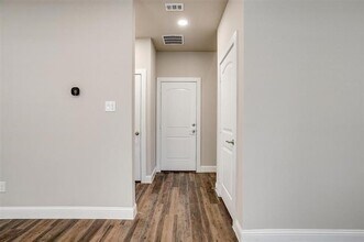 544 Lake Point Dr in Weatherford, TX - Foto de edificio - Building Photo
