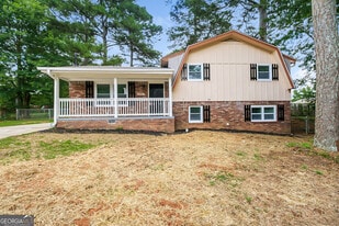 4358 Greenwillow Way in Conley, GA - Building Photo