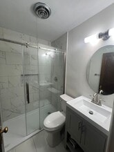 3191 La Vista Dr in St. Ann, MO - Building Photo - Building Photo