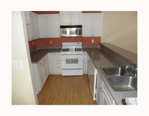 5650 Sea Breeze Ave in Las Vegas, NV - Building Photo - Building Photo