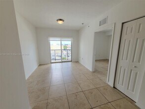 435 SW 12th Ave in Miami, FL - Building Photo - Building Photo