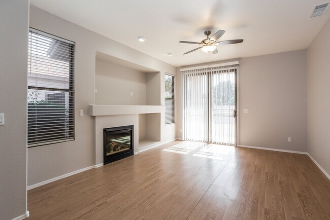 6601 W Lawrence Ln in Glendale, AZ - Building Photo - Building Photo