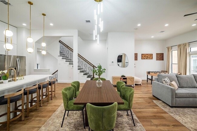 property at 1305 E 27th St